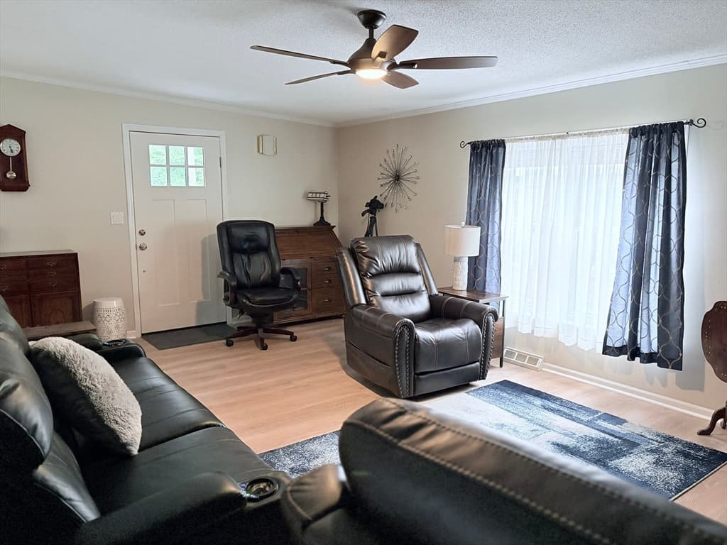 16 Kylee Dr, Plainville MA 02762 photo 6