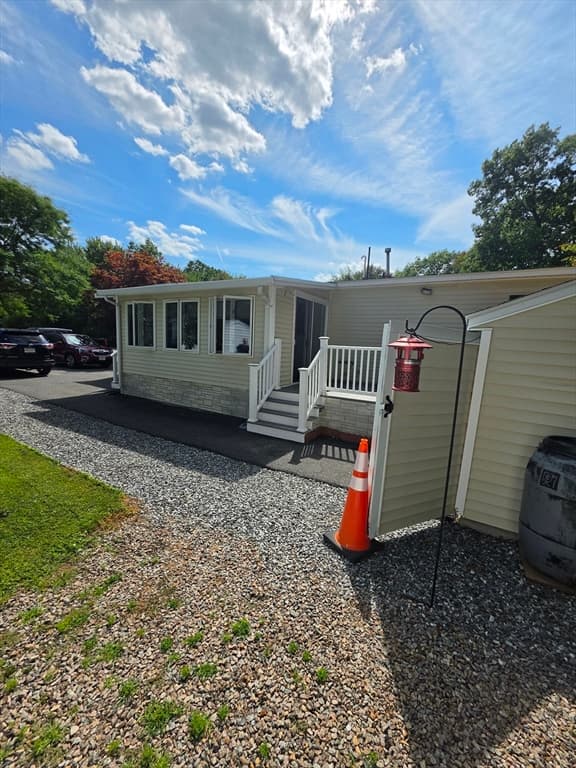 16 Kylee Dr, Plainville MA 02762 photo 3