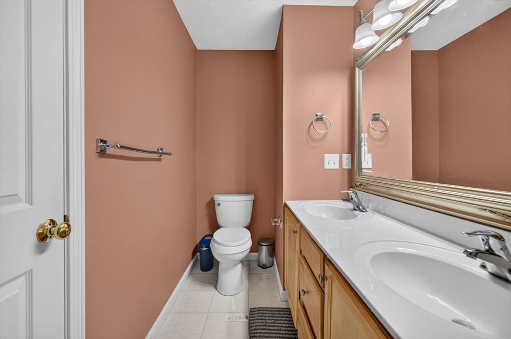 1 Tanglewood Park Dr # 1, Haverhill MA 01830 photo 22