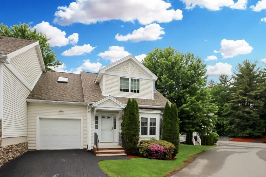 1 Tanglewood Park Dr # 1, Haverhill MA 01830