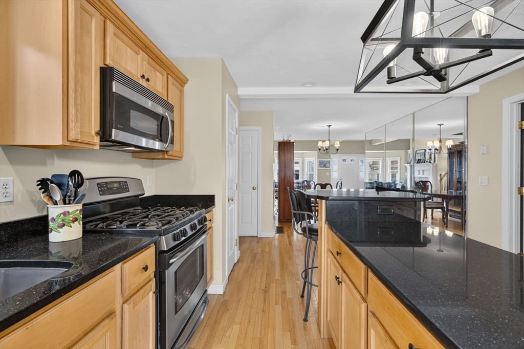 1 Tanglewood Park Dr # 1, Haverhill MA 01830 photo 14