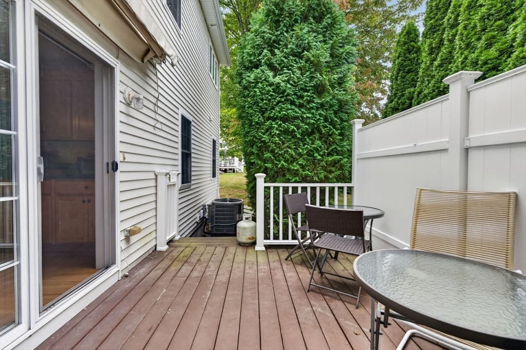 1 Tanglewood Park Dr # 1, Haverhill MA 01830 photo 18