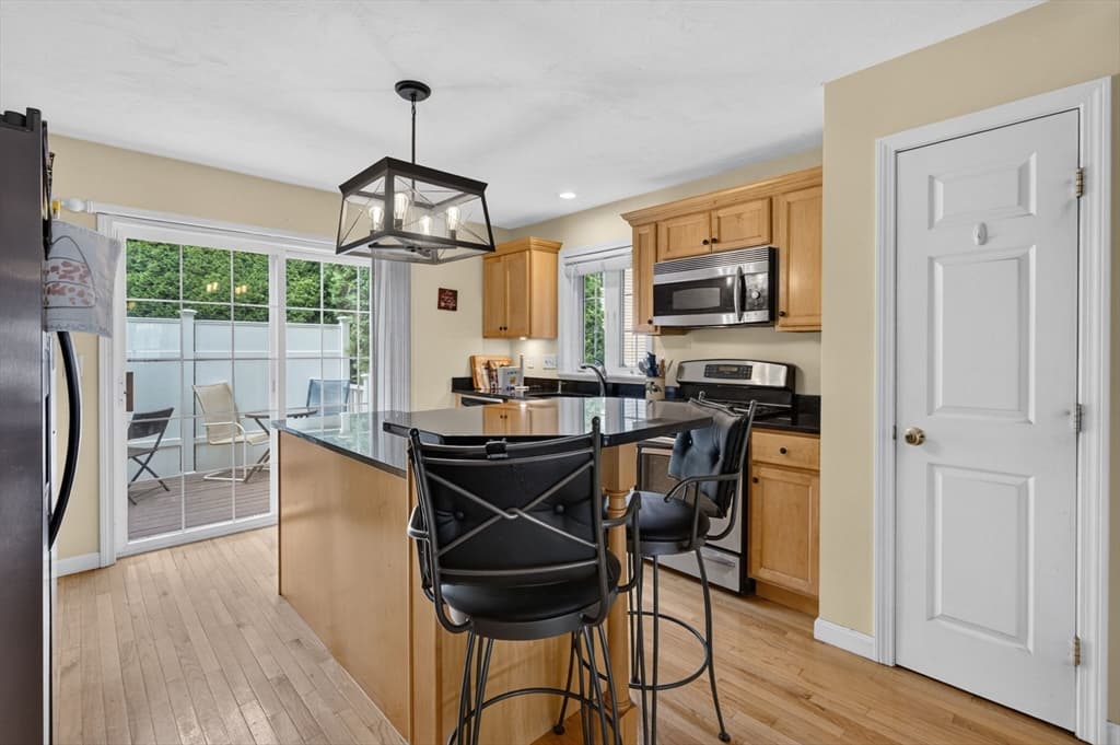 1 Tanglewood Park Dr # 1, Haverhill MA 01830 photo 11