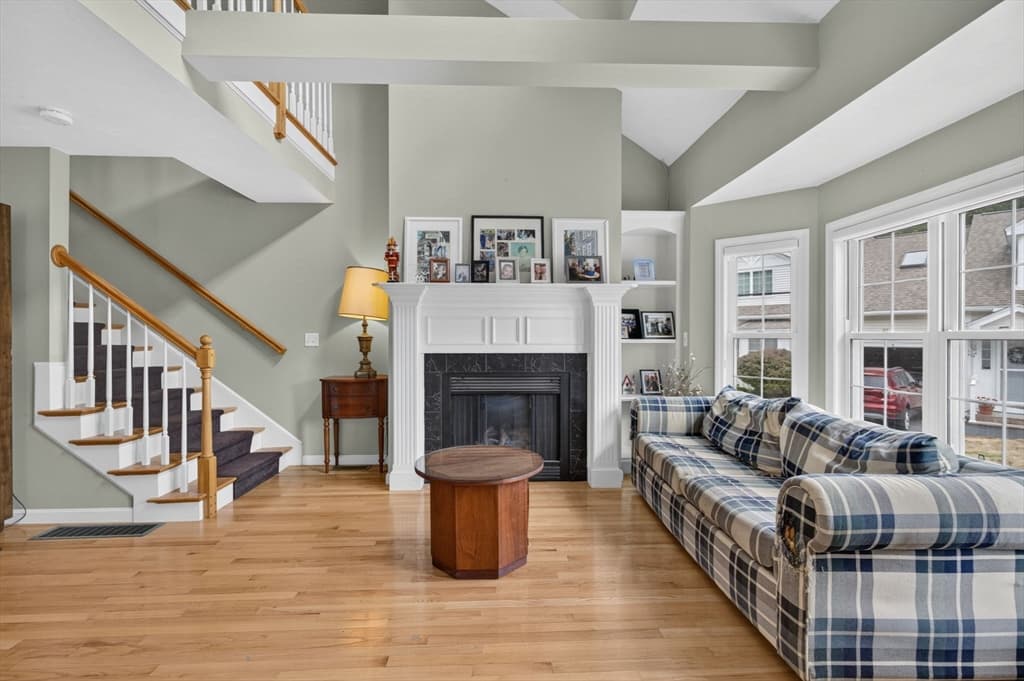 1 Tanglewood Park Dr # 1, Haverhill MA 01830 photo 4