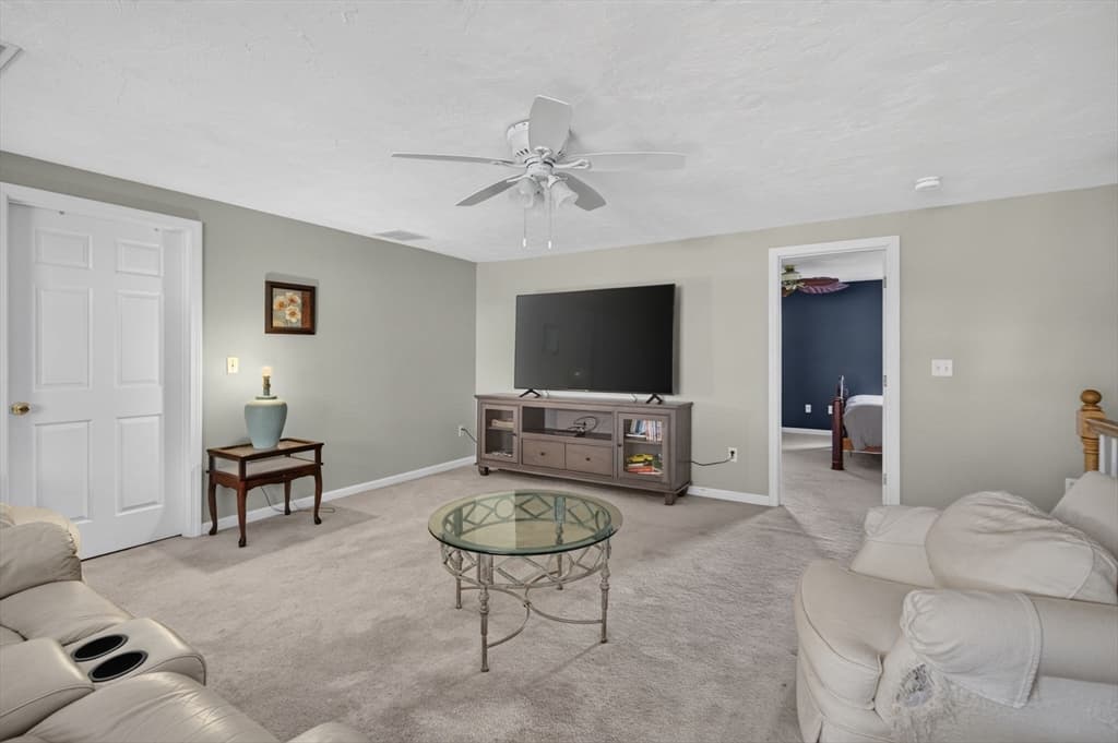 1 Tanglewood Park Dr # 1, Haverhill MA 01830 photo 25
