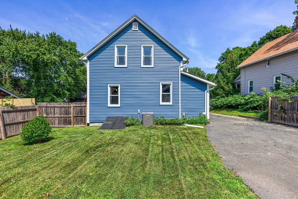 17 Temple St, Palmer MA 01069 photo 6