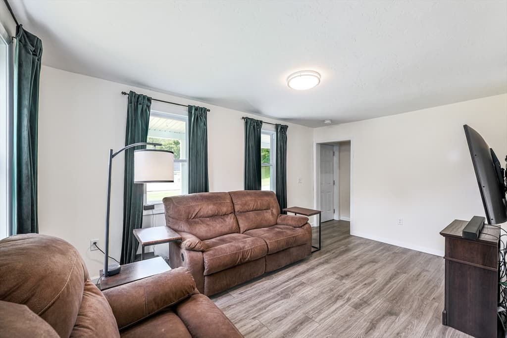 17 Temple St, Palmer MA 01069 photo 20