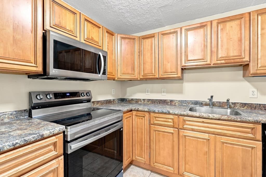 80 Stanton Street # 2, Worcester MA 01605 photo 3
