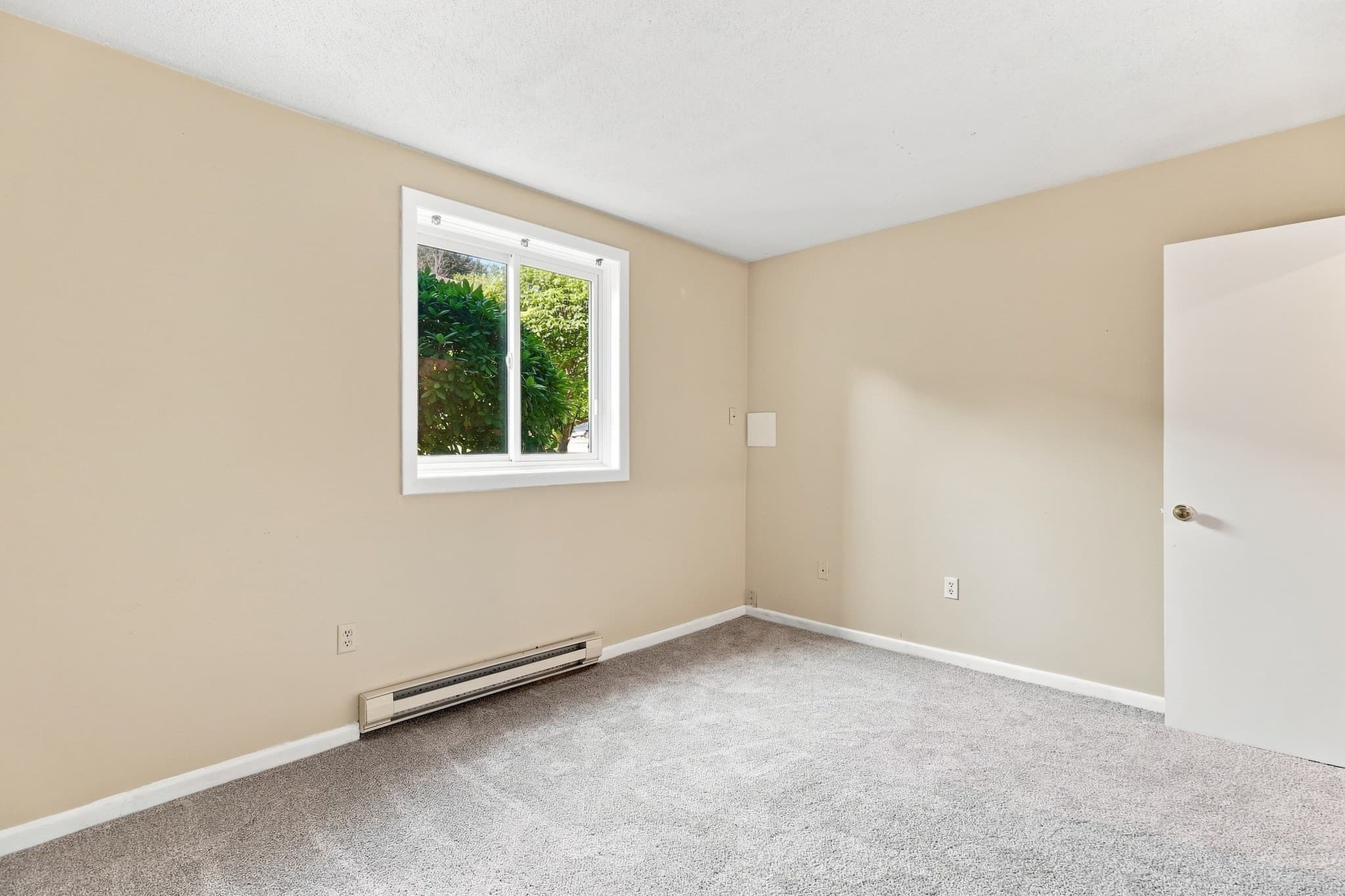 Condominium at 121 Bailey Street # B12, Worcester MA 01602, photo 14 of 15