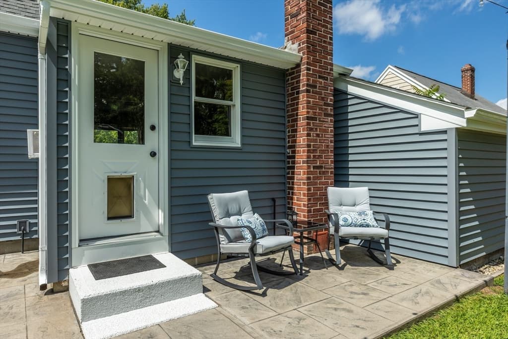 31 Thompson St, East Longmeadow MA 01089 photo 30