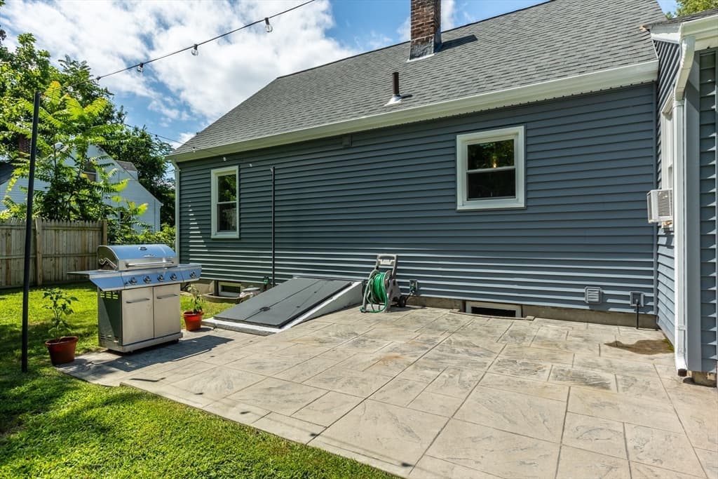 31 Thompson St, East Longmeadow MA 01089 photo 29