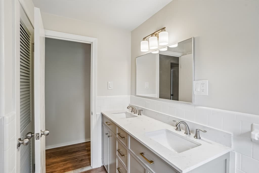 9 Atlantic Ave, North Providence RI 02904 photo 6