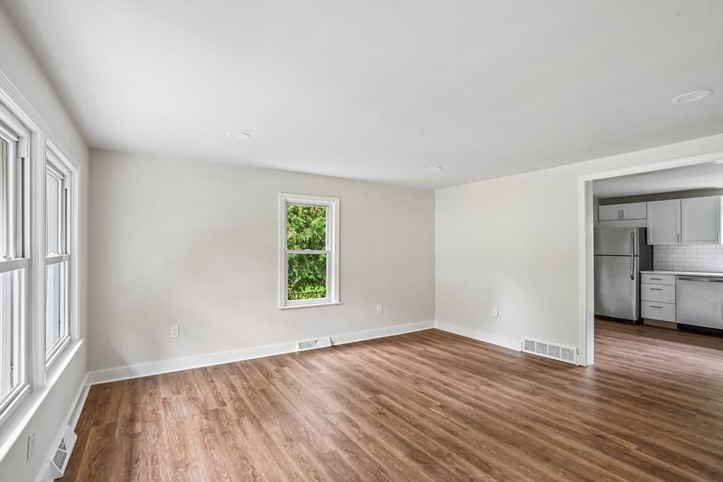 9 Atlantic Ave, North Providence RI 02904 photo 32