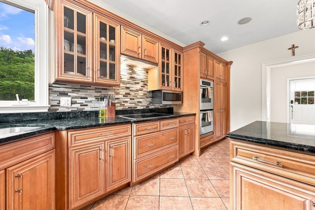 Single Family Residence at 8 Juniper Road, Upton MA 01568, Upton, photo 13 of 40
