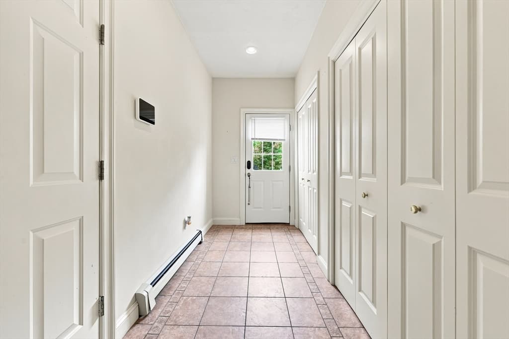 Single Family Residence at 8 Juniper Road, Upton MA 01568, Upton, photo 5 of 40