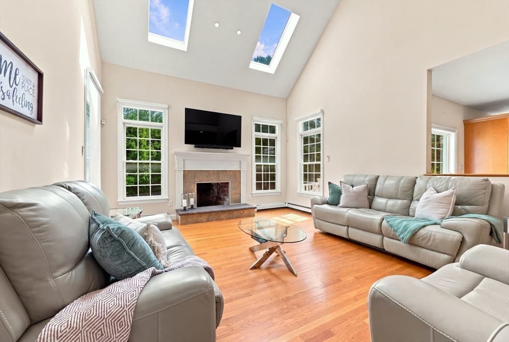Single Family Residence at 8 Juniper Road, Upton MA 01568, Upton, photo 15 of 40