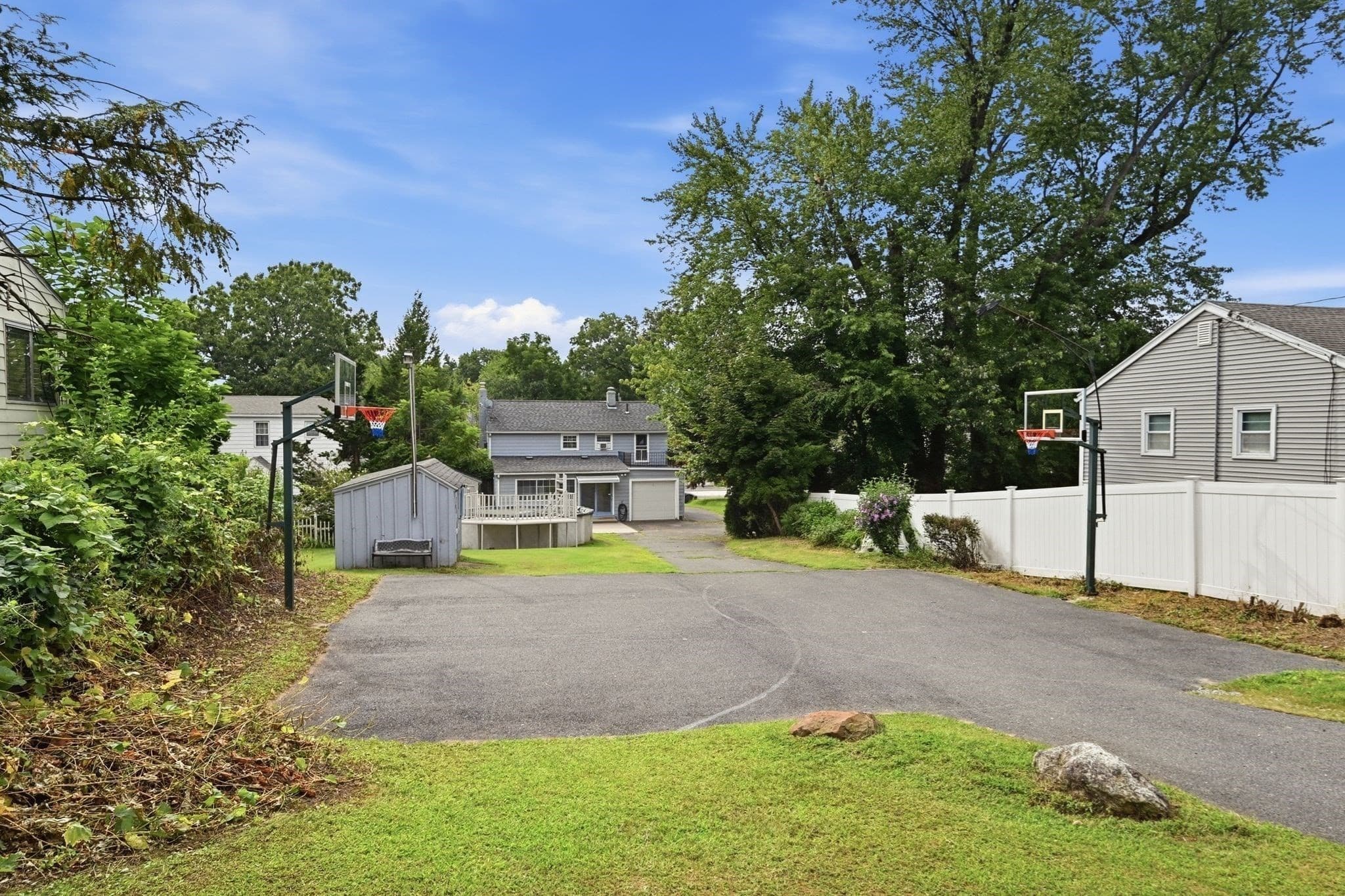 Single Family Residence at 89 Abbott St, Springfield MA 01118, Springfield, photo 40 of 41