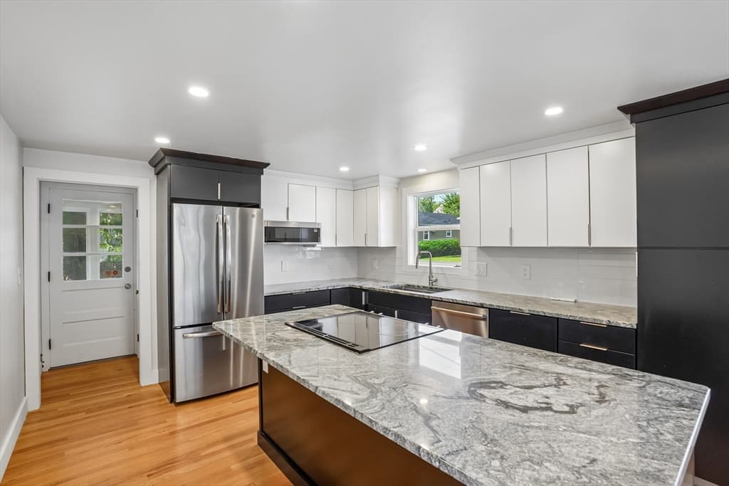 274 Whitford Ave, Providence RI 02908 photo 7