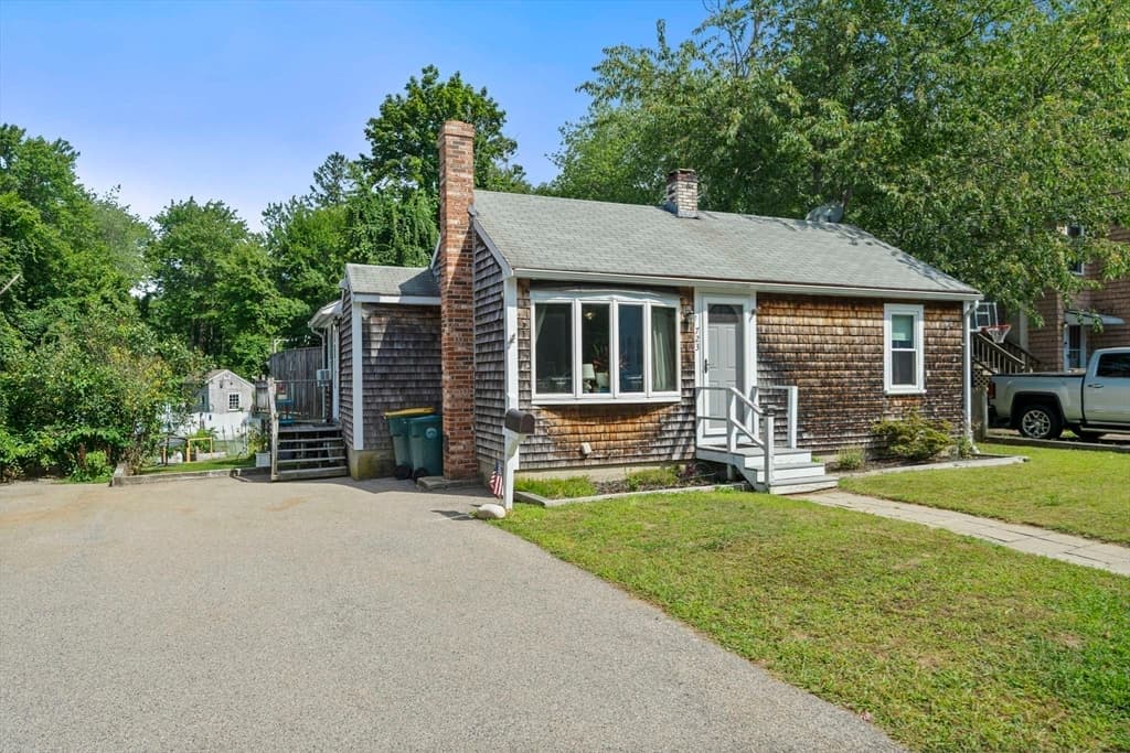 723 Old Randolph, Abington MA 02351