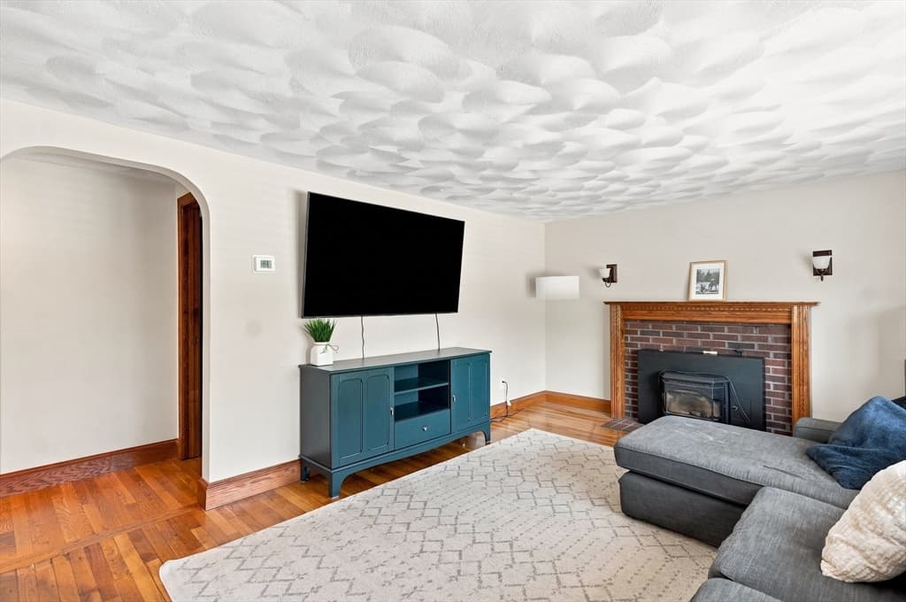 1 Springwell Road, Billerica MA 01821 photo 9