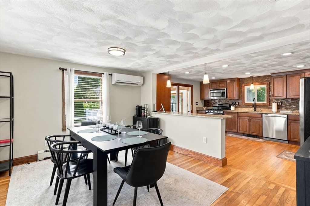 1 Springwell Road, Billerica MA 01821 photo 14