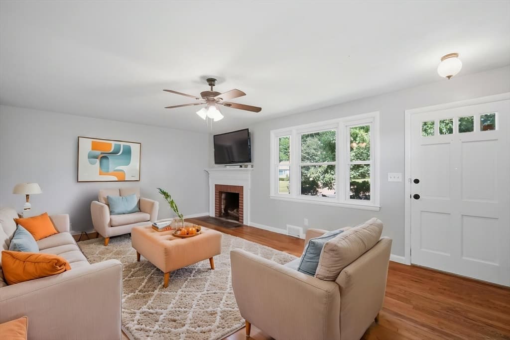 218 Maple St, East Longmeadow MA 01106 photo 10