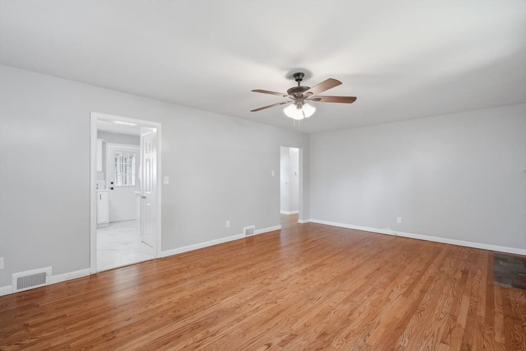 218 Maple St, East Longmeadow MA 01106 photo 14