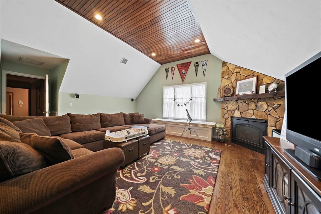 49 Lantern Ln, Pembroke MA 02359 photo 17