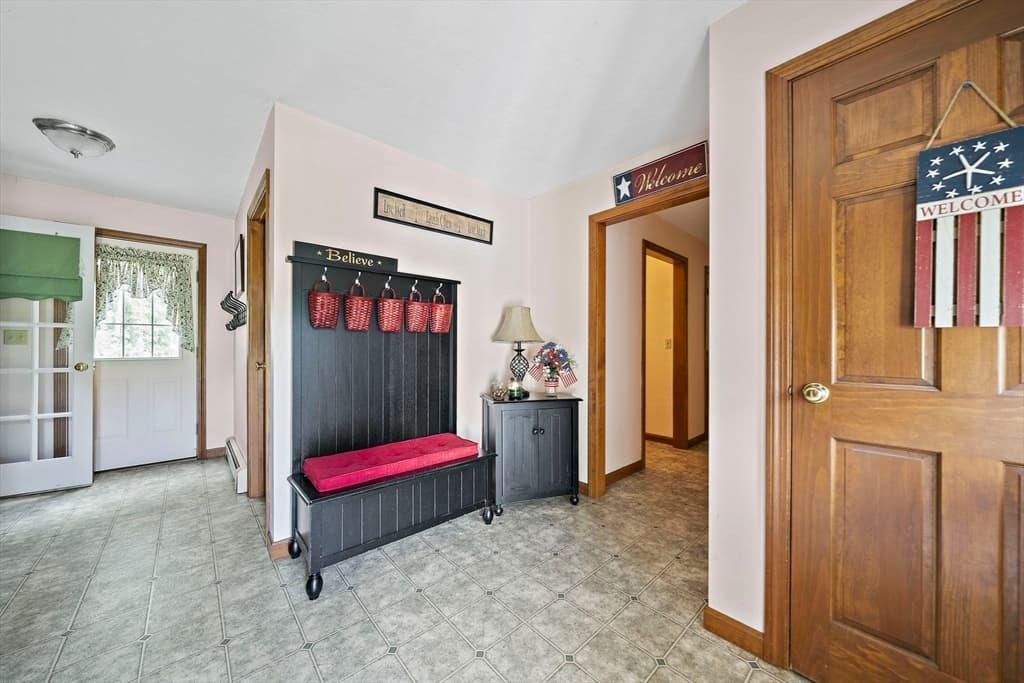 49 Lantern Ln, Pembroke MA 02359 photo 5