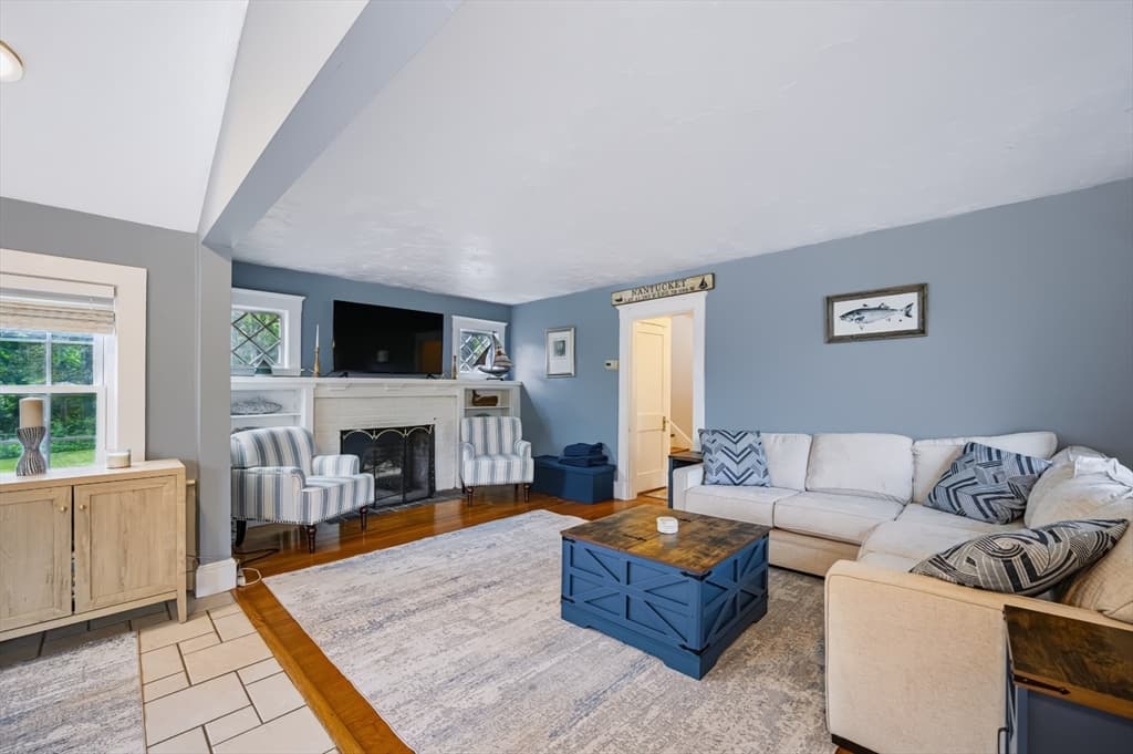 197 N Main St, Sharon MA 02067 photo 2