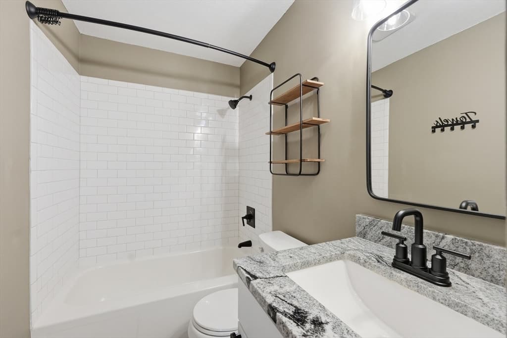 17 Thayer Pond Dr. # 5, Oxford MA 01537 photo 18