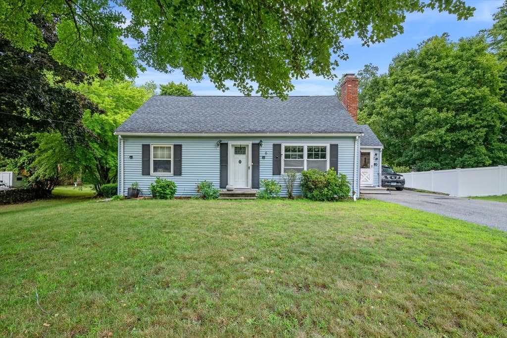6 Marsh Ave, Salem NH 03079