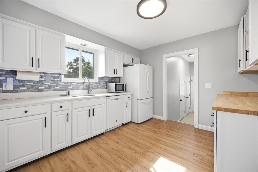 169 Raven, Lowell MA 01852 photo 11