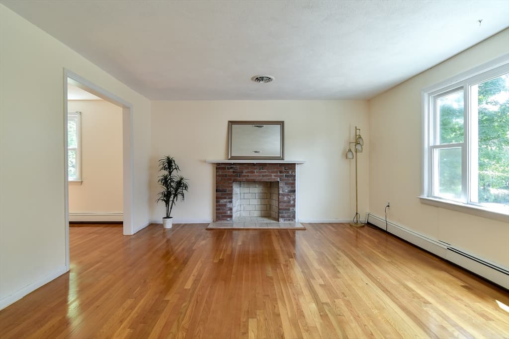 6 Salvi Drive, Framingham MA 01701 photo 3