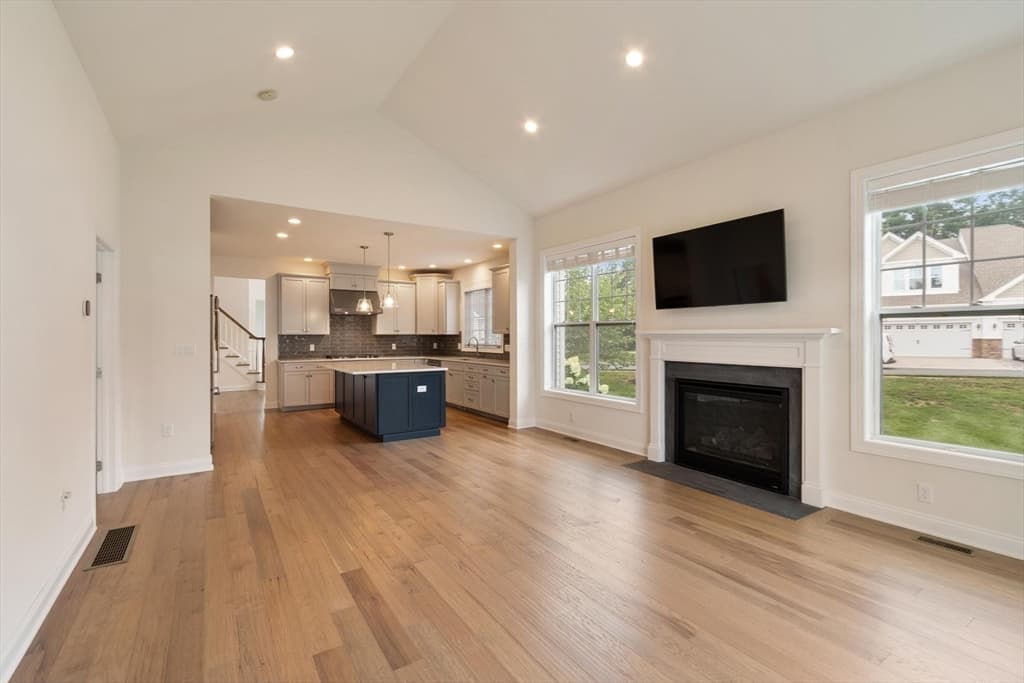 2 Phoebe St # 2, Methuen MA 01844 photo 10