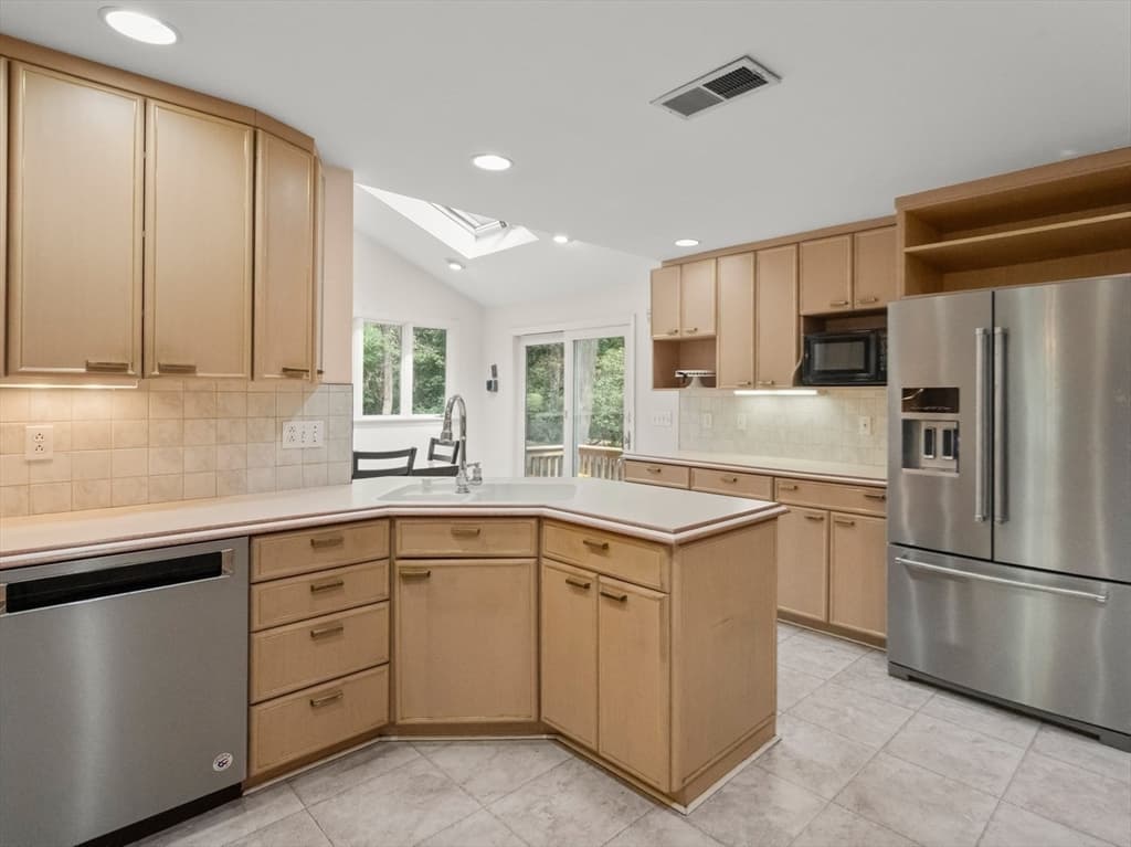 355 Brush Hill Road, Milton MA 02186 photo 13