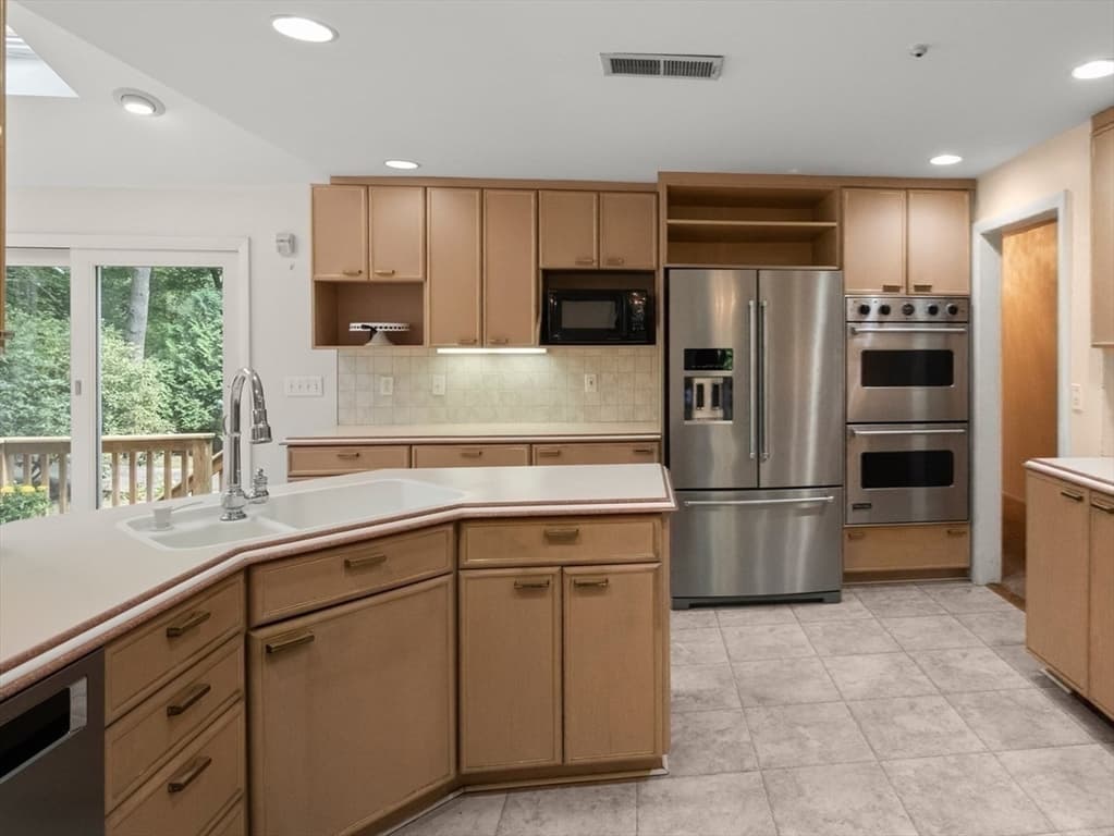 355 Brush Hill Road, Milton MA 02186 photo 11
