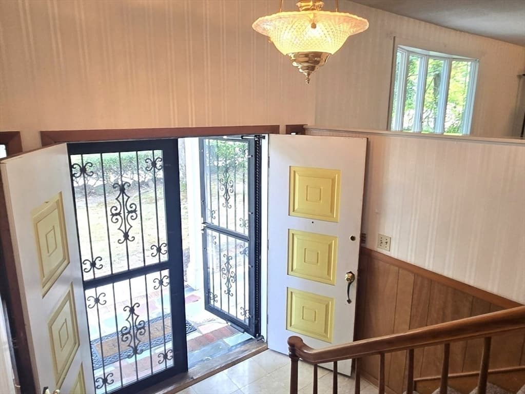 355 Brush Hill Road, Milton MA 02186 photo 8