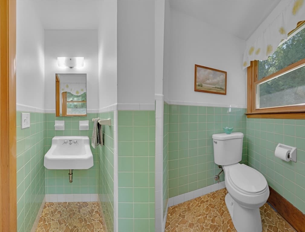 127 Springfield St, Palmer MA 01069 photo 15