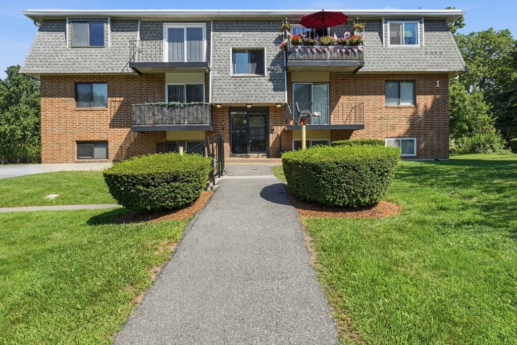 176 Maple Ave # 36, Rutland MA 01543