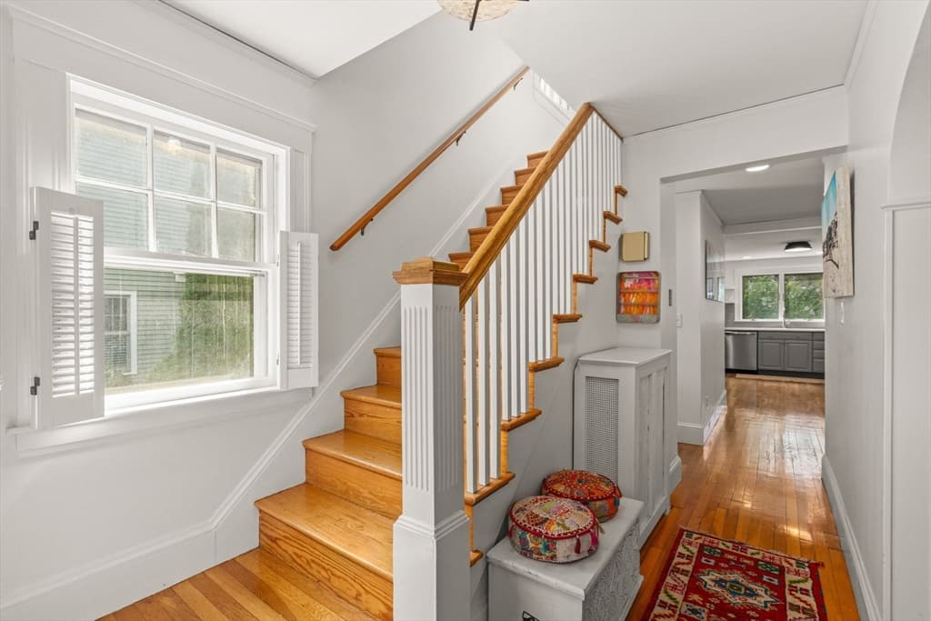 24 Holland St, Needham MA 02492 photo 3