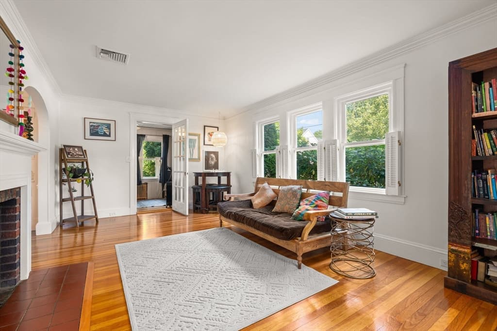 24 Holland St, Needham MA 02492 photo 5