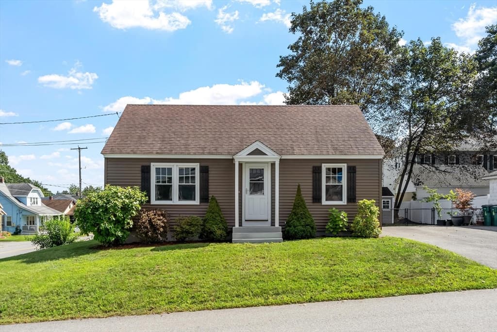 4 Maverick St, Fitchburg MA 01420 photo 2
