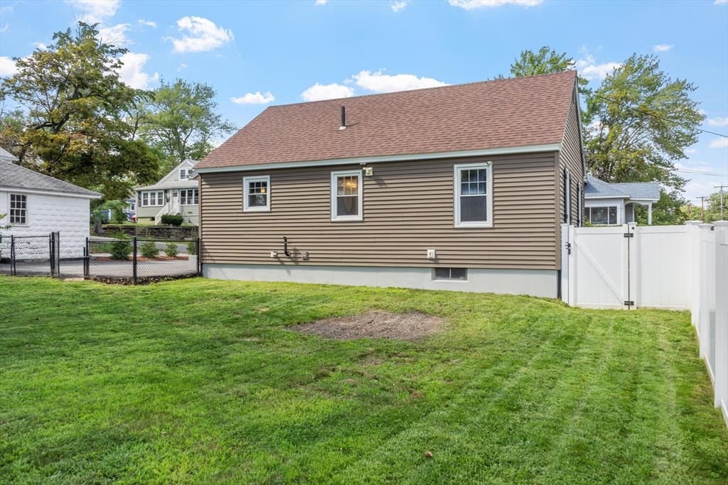 4 Maverick St, Fitchburg MA 01420 photo 35