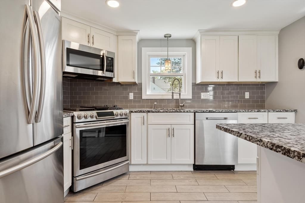 4 Maverick St, Fitchburg MA 01420 photo 8