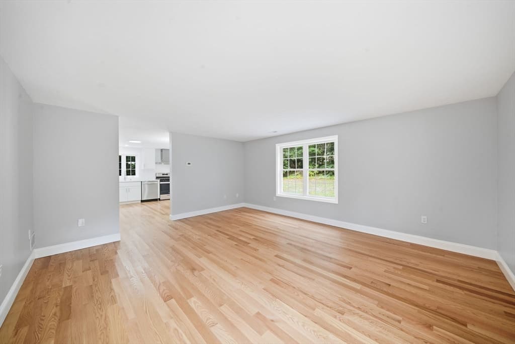 70 Katie Way, Tewksbury MA 01876 photo 5