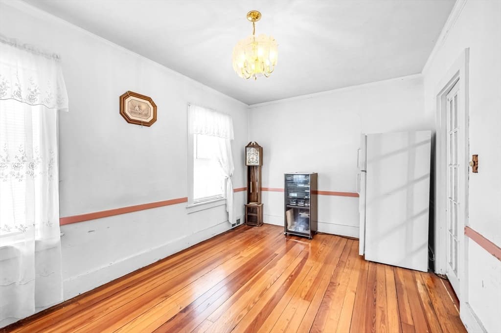 76 Howard St, Ludlow MA 01056 photo 5