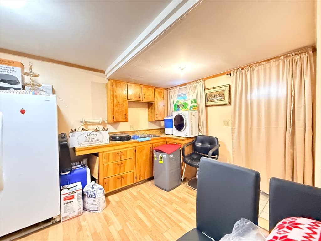 145-147 Hancock St, Springfield MA 01109 photo 17