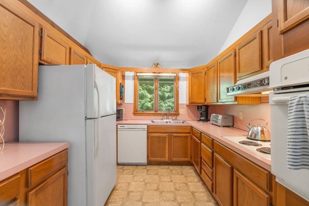 679 Poponessett Road, Barnstable MA 02635 photo 13