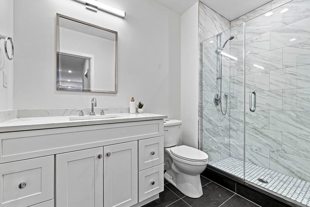 267 Old Colony # 206, Boston MA 02127 photo 16